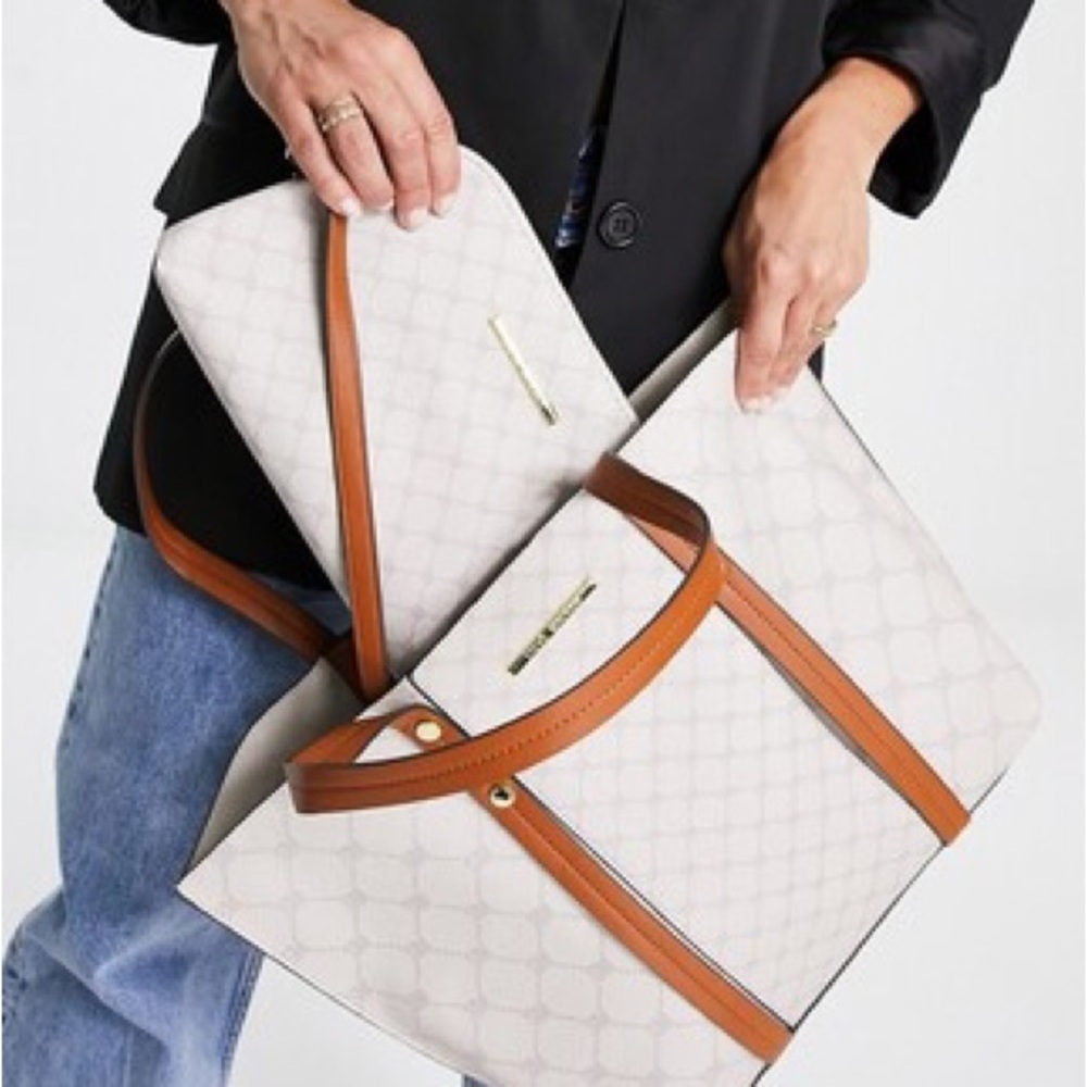 Elegant Tan Tote Bag